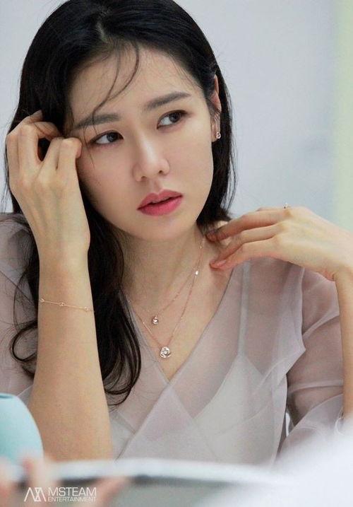 杏关望av,探寻古代文人墨客的浪漫情怀